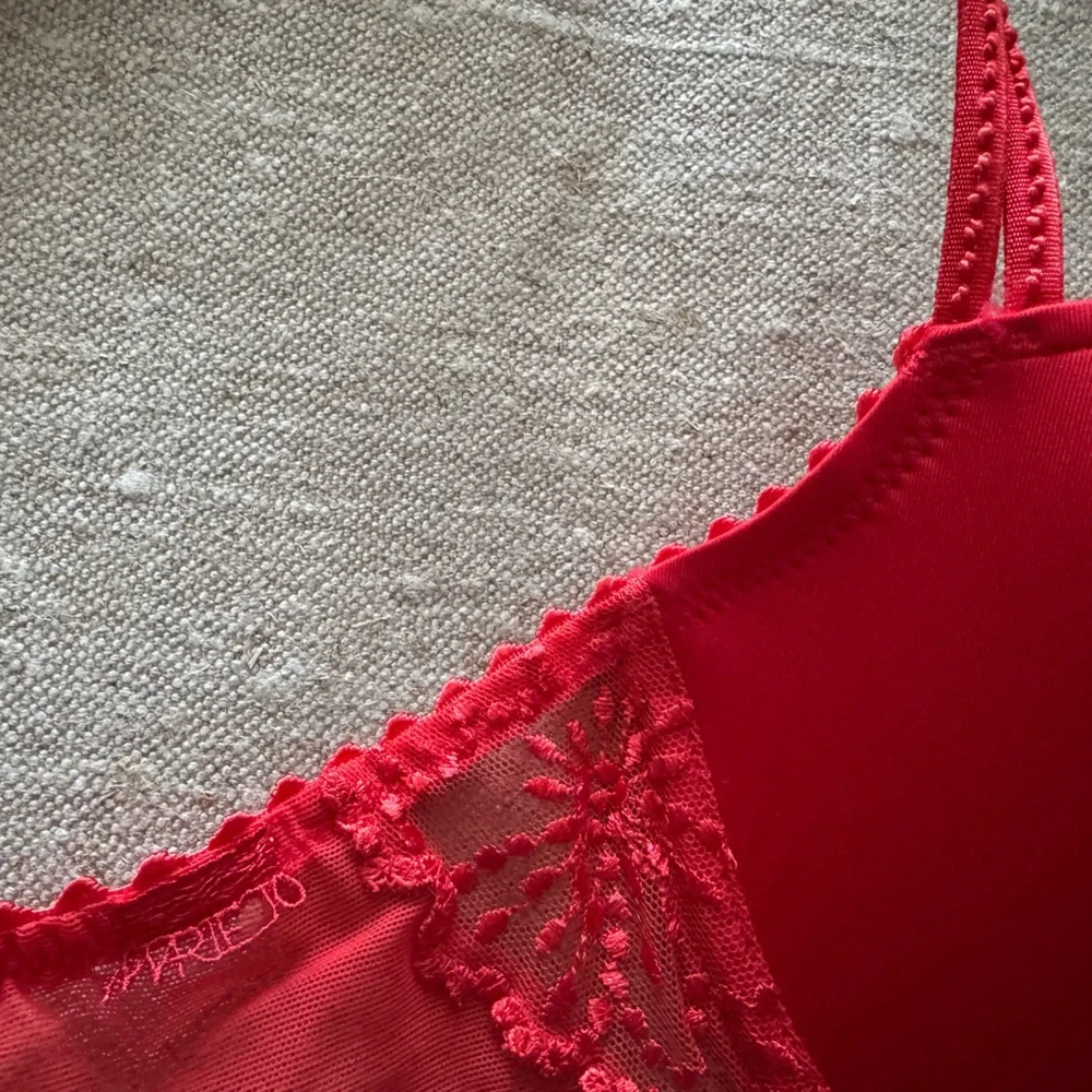 Marie Jo 38B. Like new